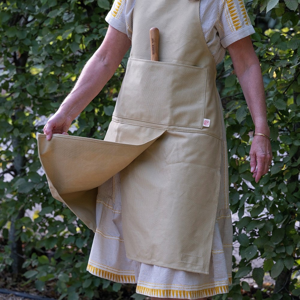 Niwaki split front apron