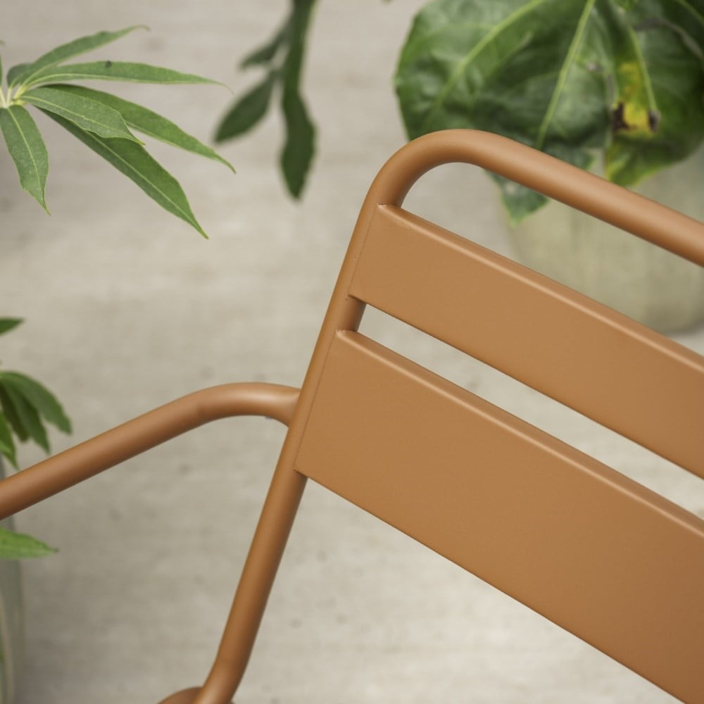Terracotta metal lounge chair set