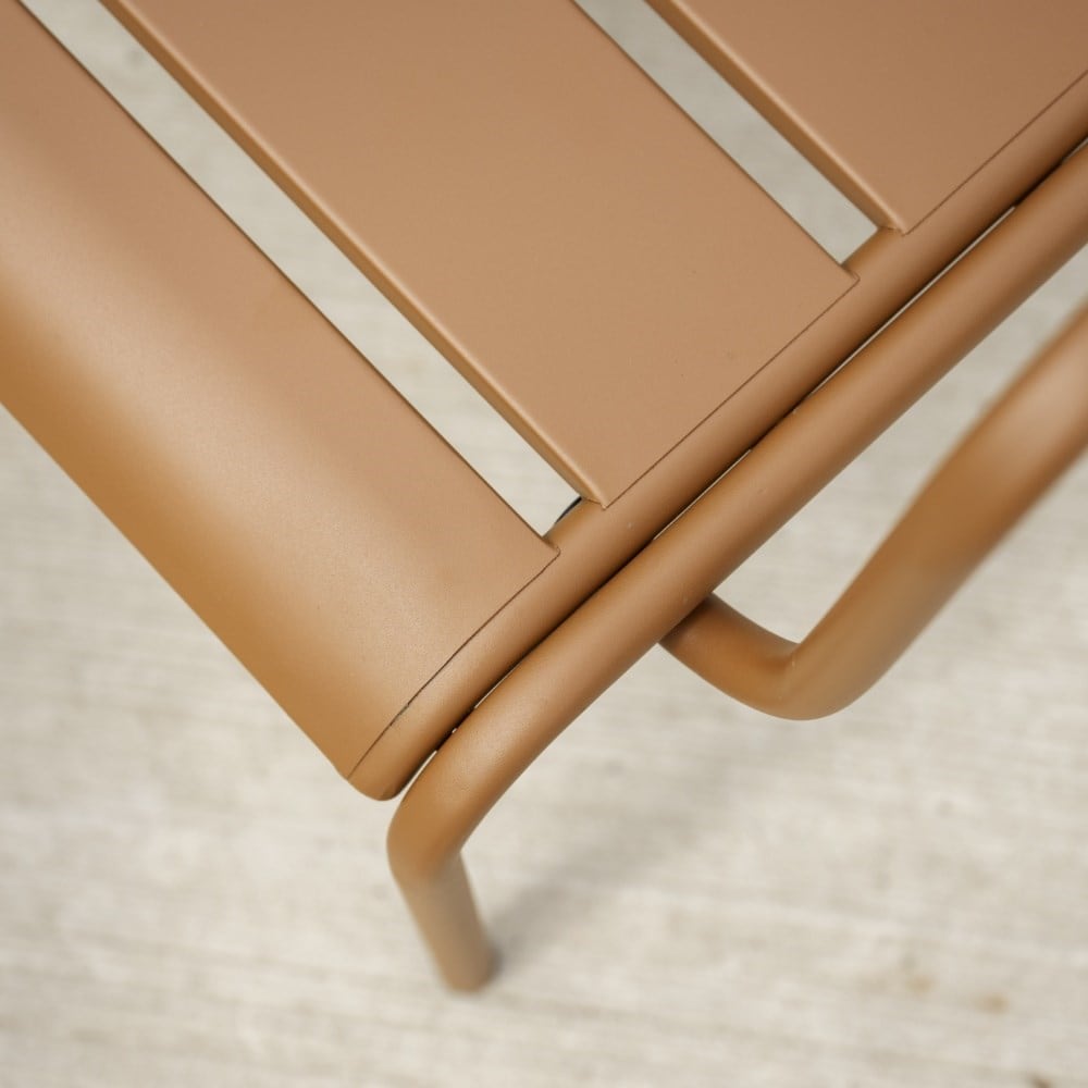 Terracotta metal lounge chair set