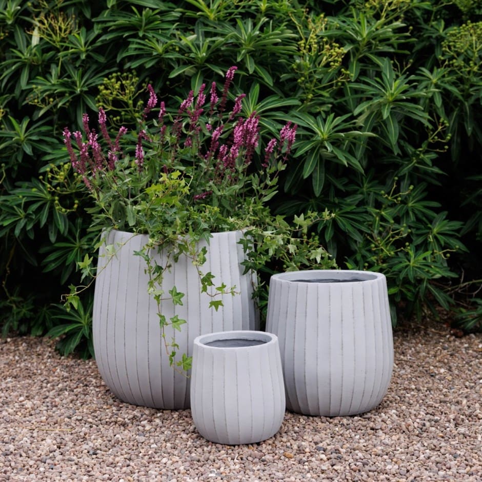 Set of three column ribbed pots - smoke grey