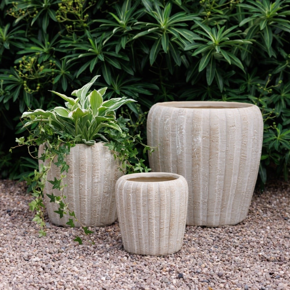 Set of three large ribbed planters - sand