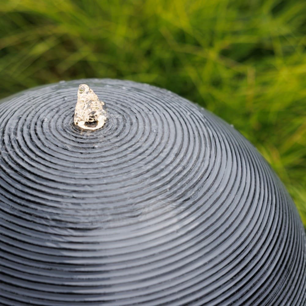 Ripple ball water feature