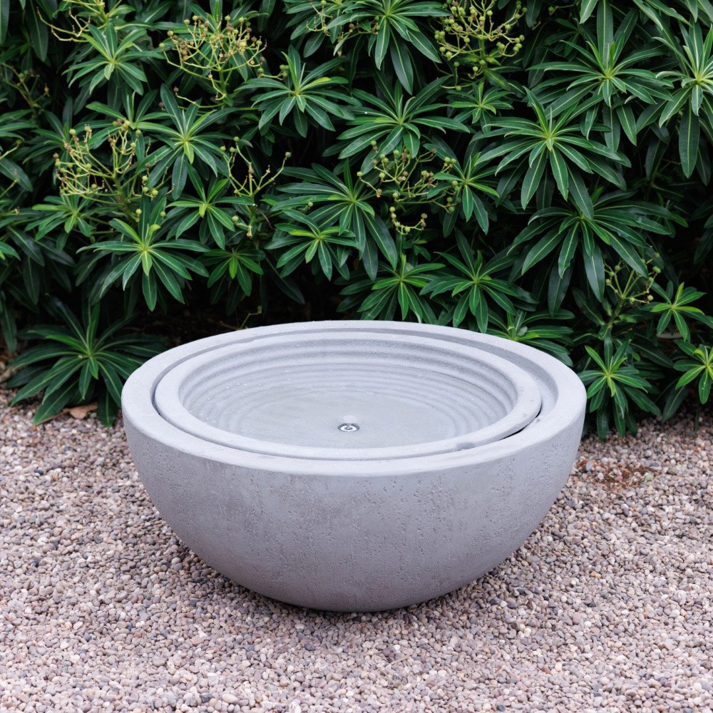 Stone effect bowl water feature