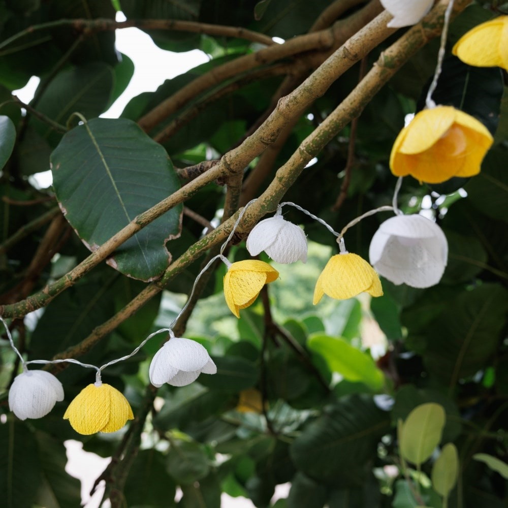 Floral string lights - white and yellow