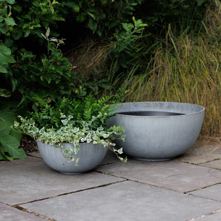 Stone effect bowl planter
