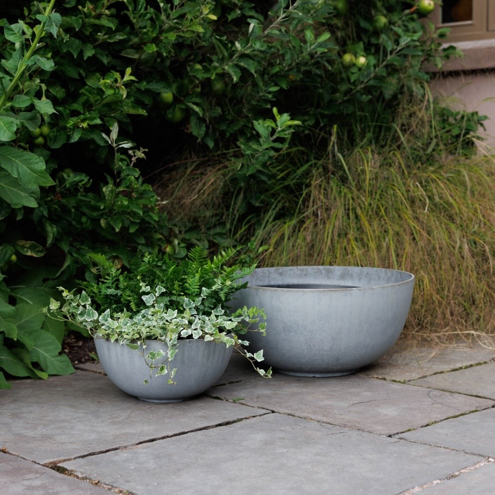 Stone effect bowl planter