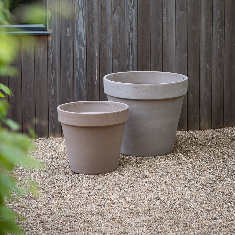 Magno terracotta pot - grey