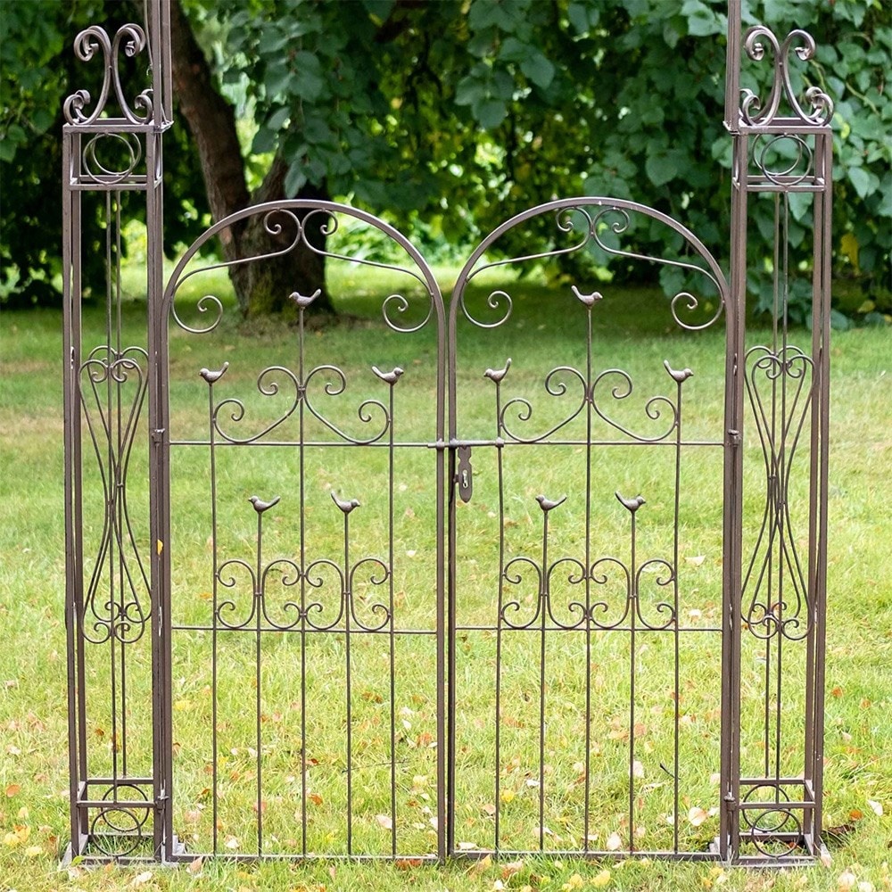 Woodland gates with arch - rust brown