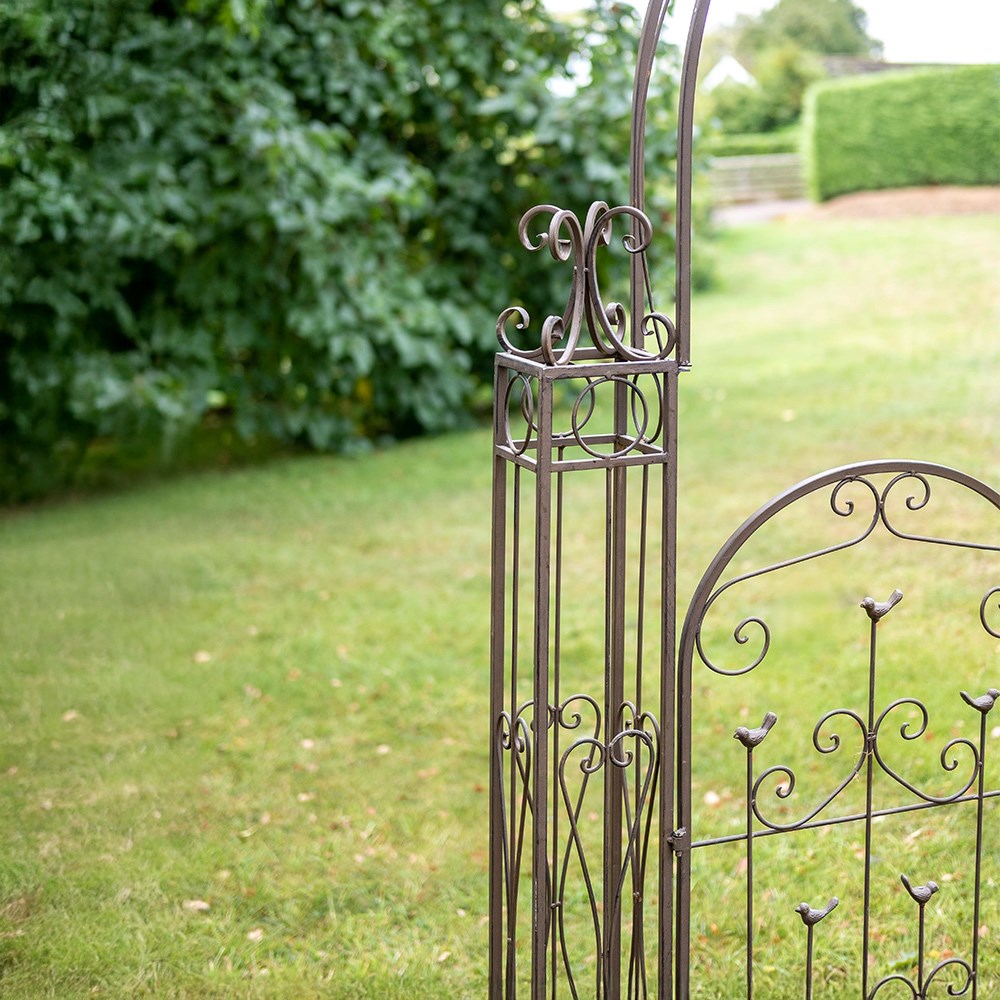 Woodland gates with arch - rust brown
