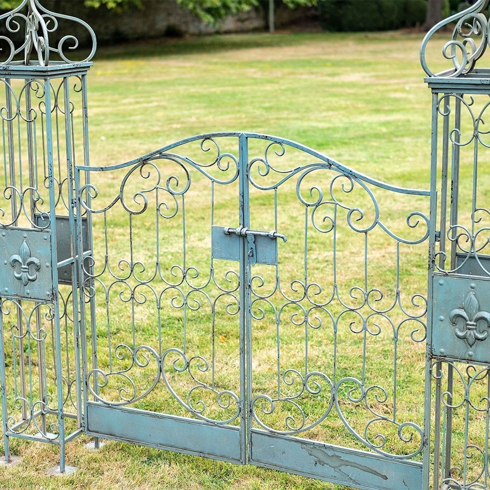Antique garden gate - verdigris