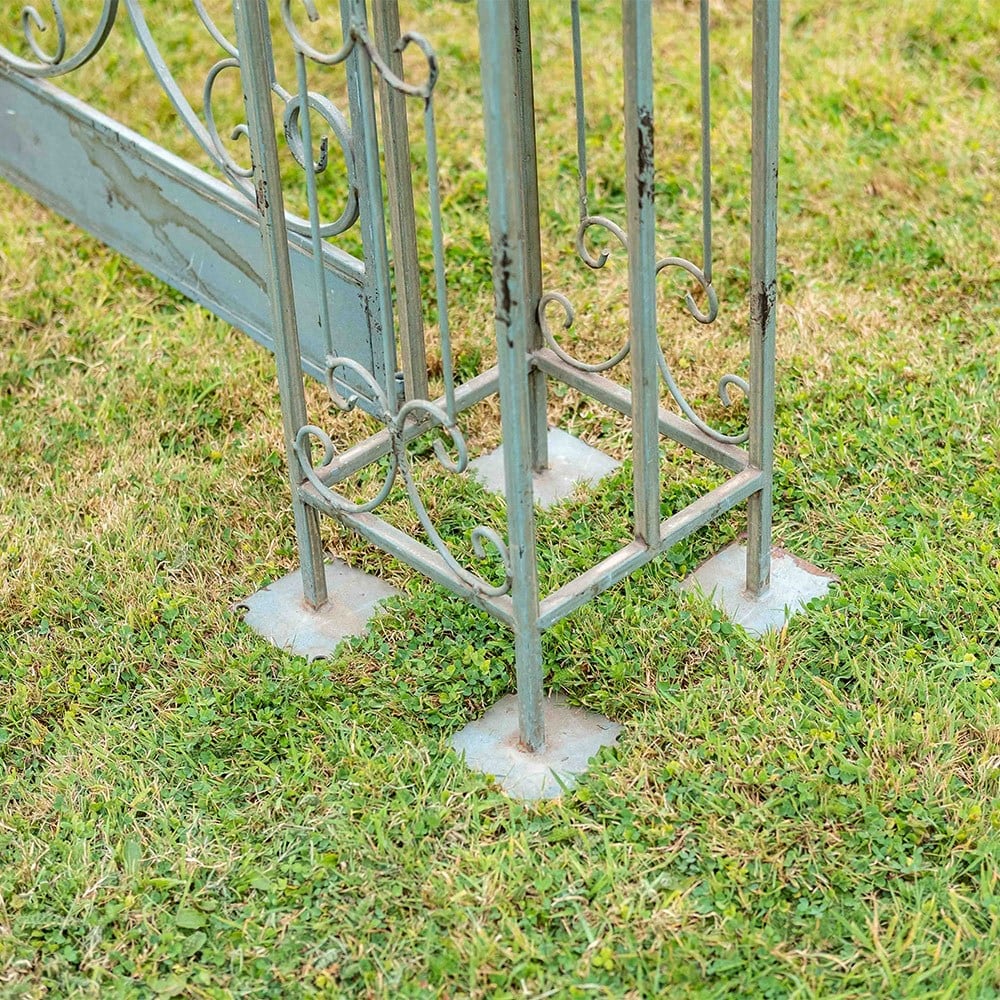 Antique garden gate - verdigris