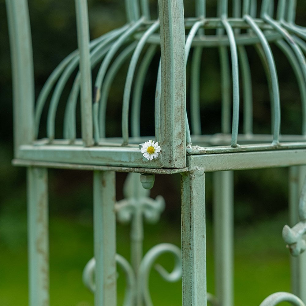 Vintage garden arch with gates - antique green 