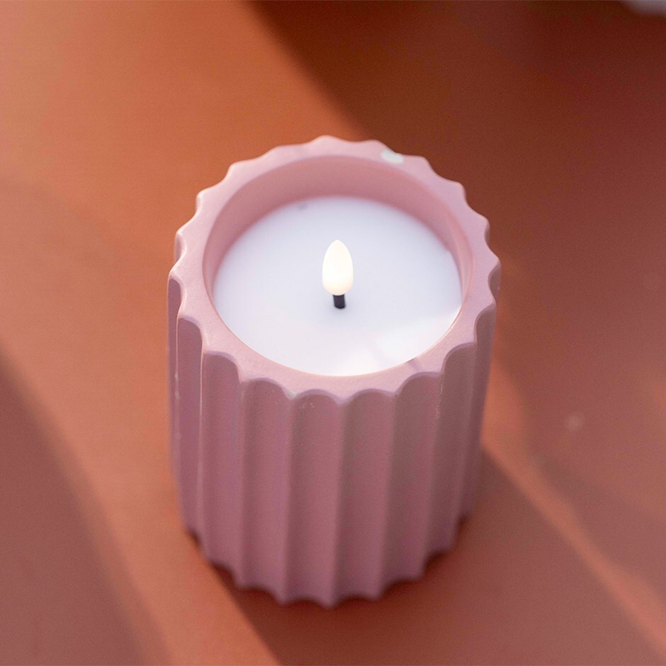 Ceramic ribbed LED candle - pink