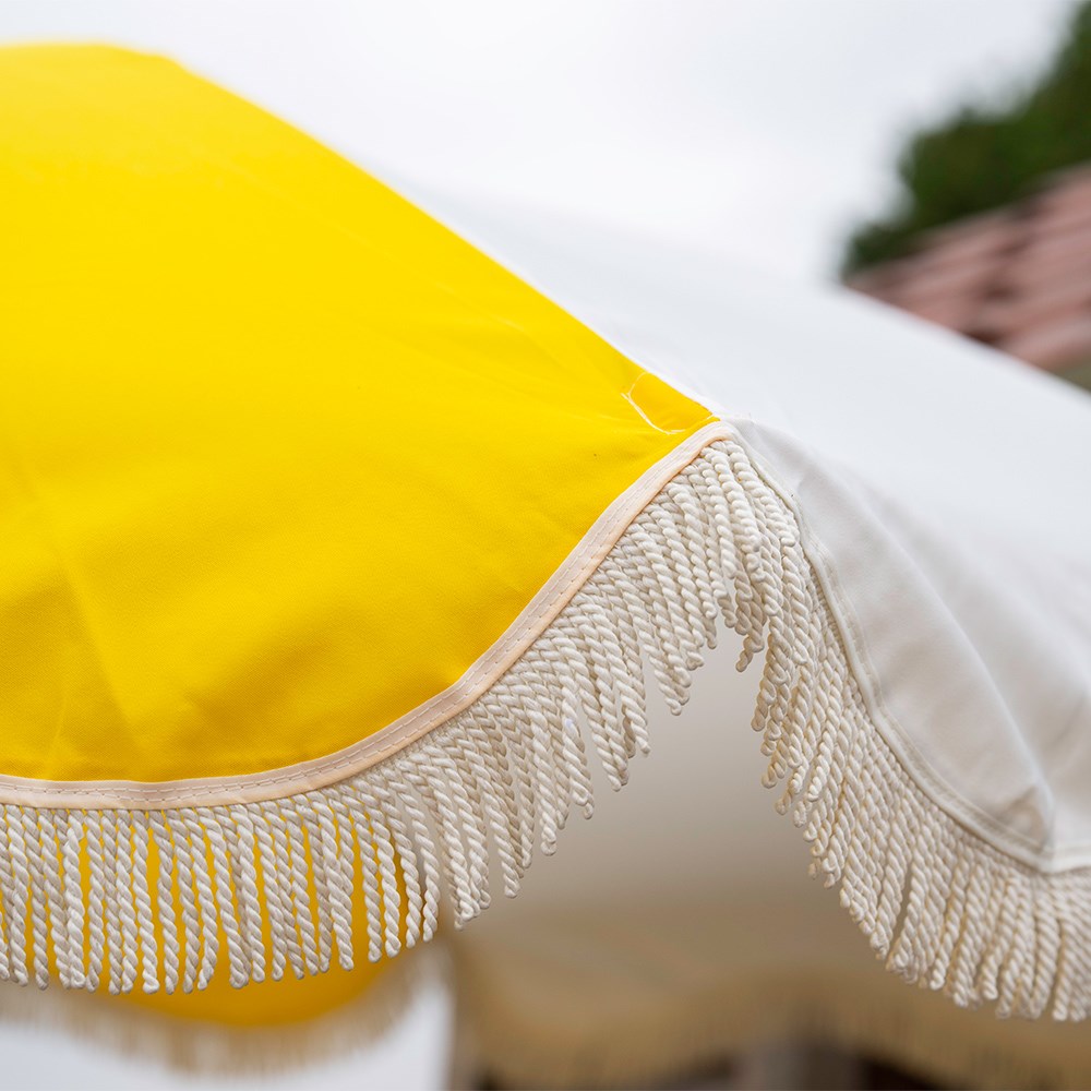 Tassel trim parasol - yellow and white