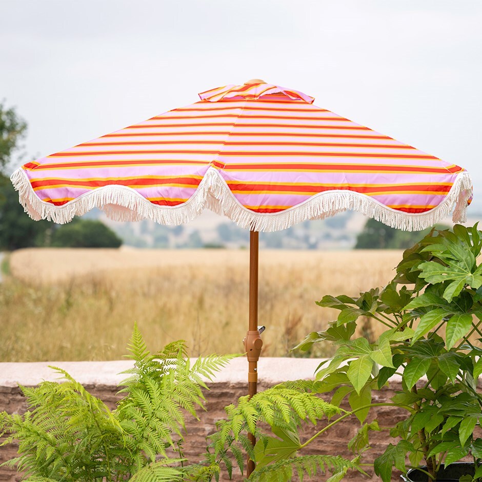 Tassel trim parasol - pink and red