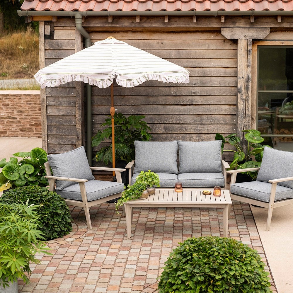 Green stripe ruffle edge parasol