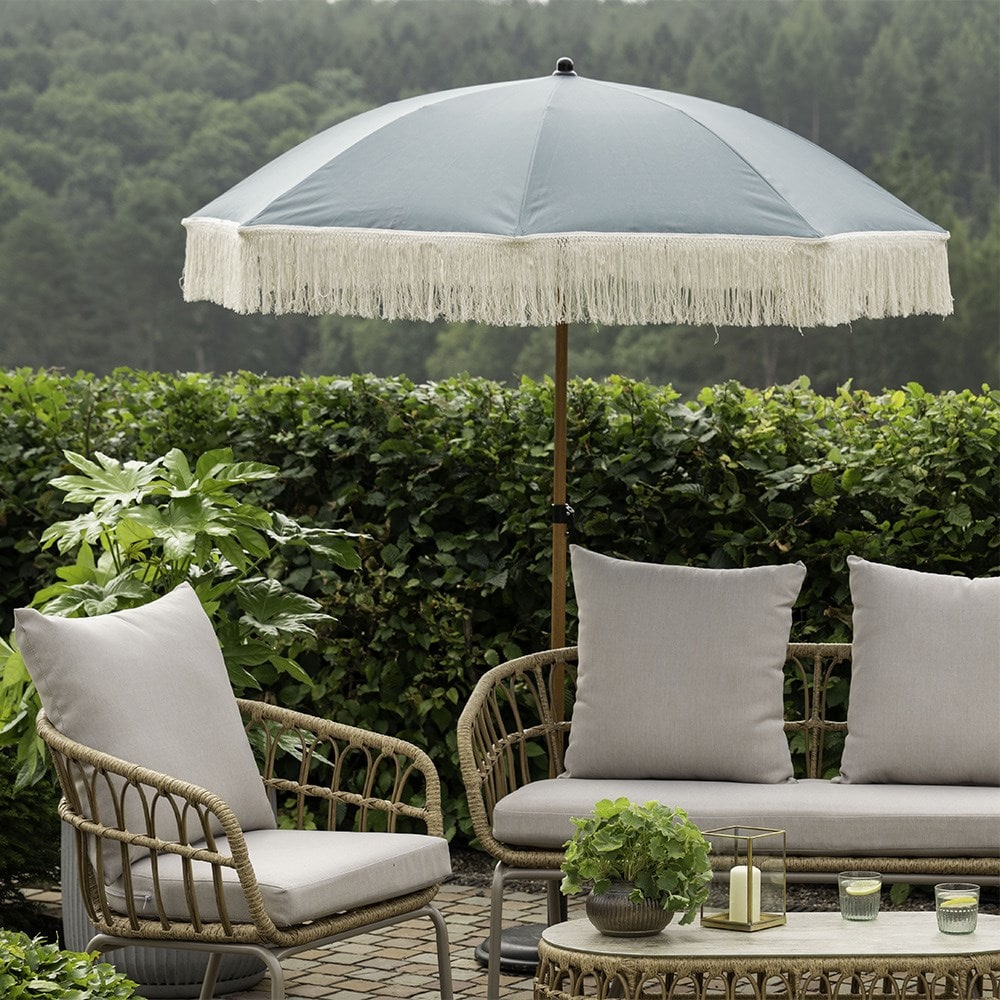 Green tassel parasol