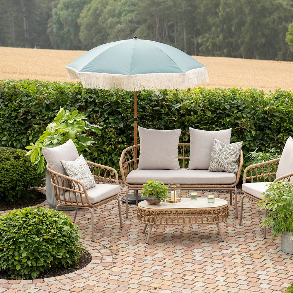 Green tassel parasol