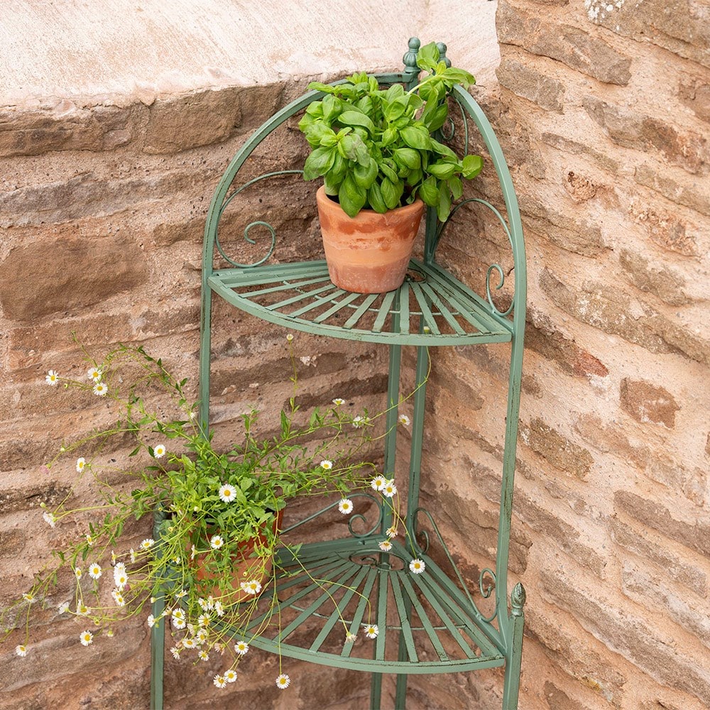 Scroll detail corner pot stand