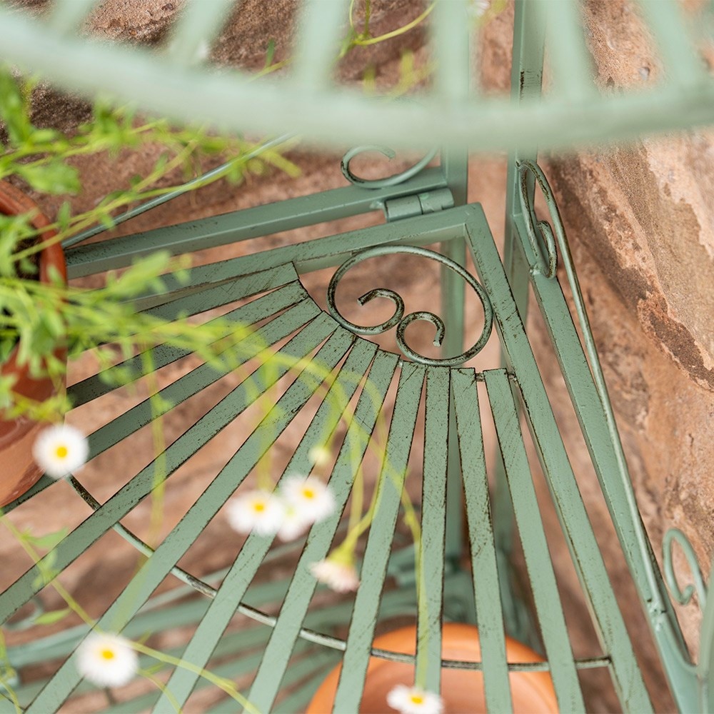 Scroll detail corner pot stand