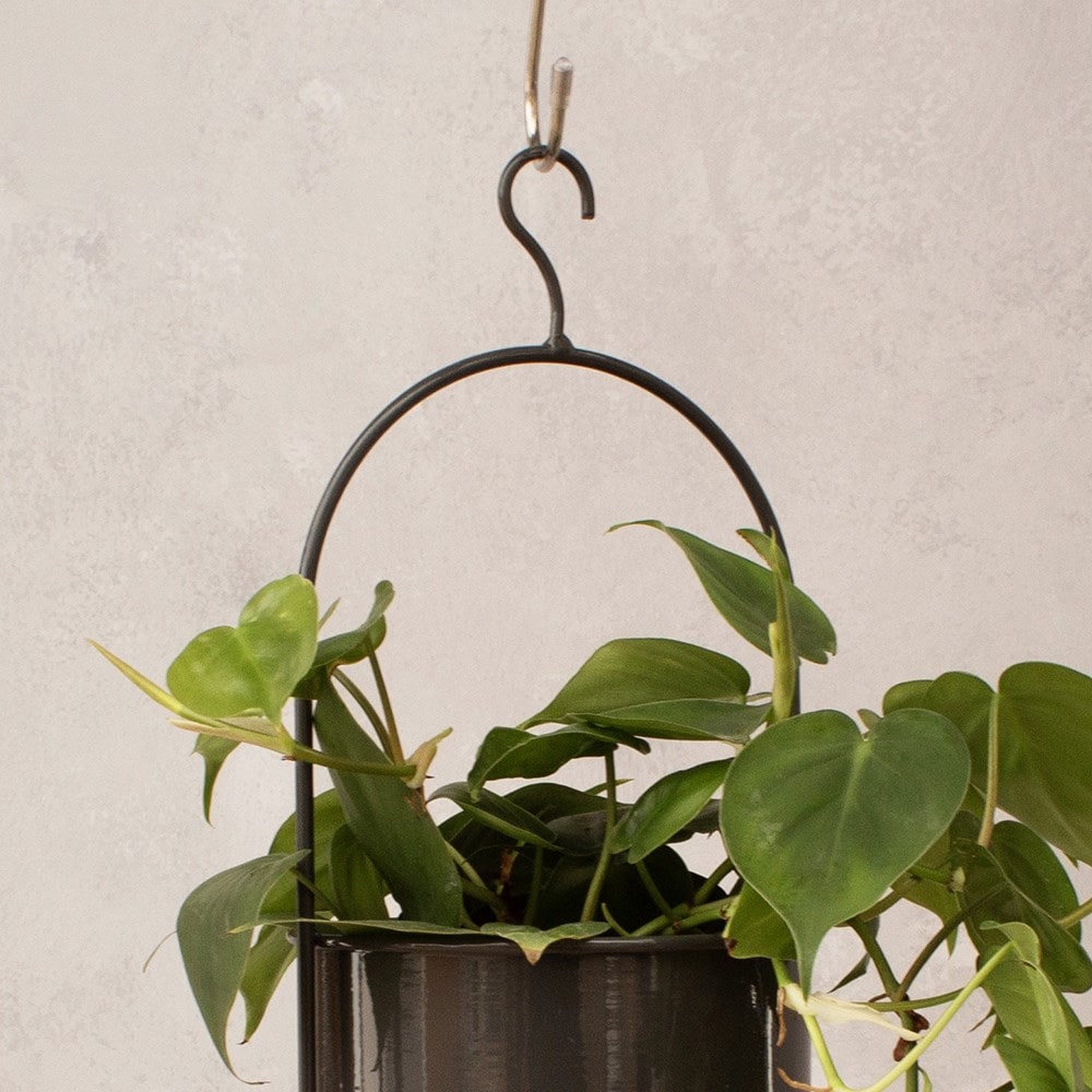 Hanging metal plant pot - charcoal 
