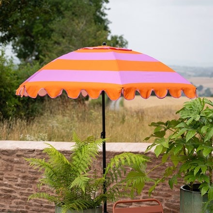 Pink orange stripe scallop edge parasol