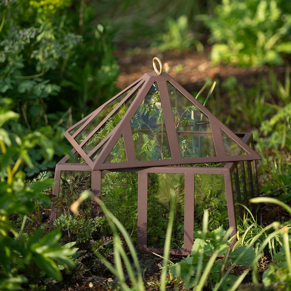 Square Victorian cloche - dark auburn