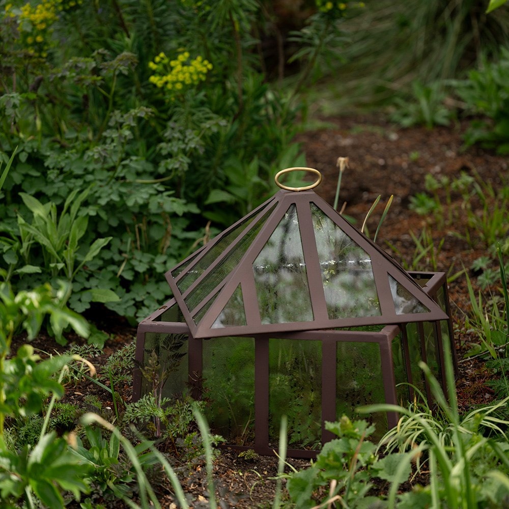 Square Victorian cloche - dark auburn
