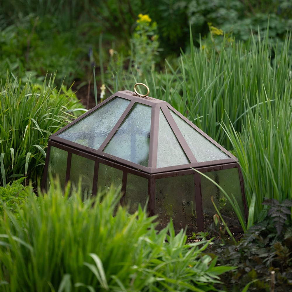Rectangular Victorian cloche - dark auburn