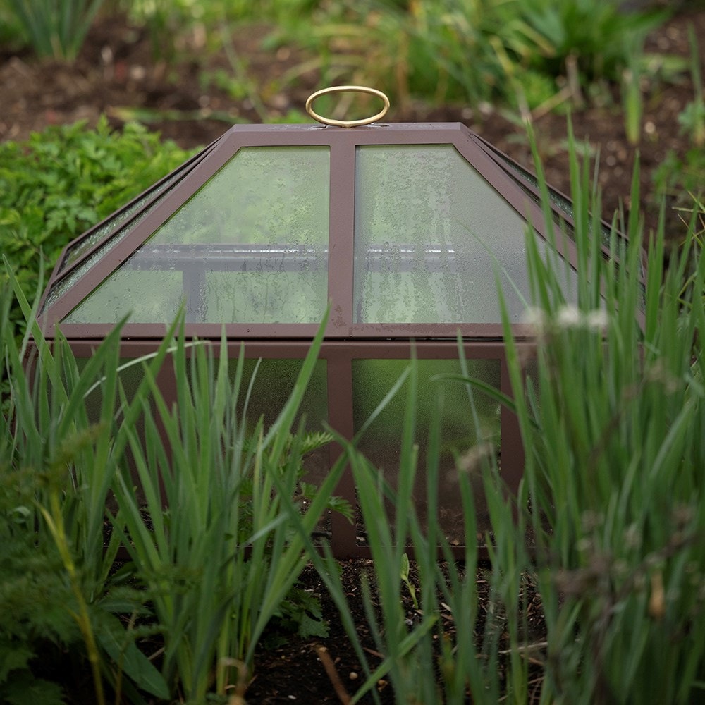 Rectangular Victorian cloche - dark auburn
