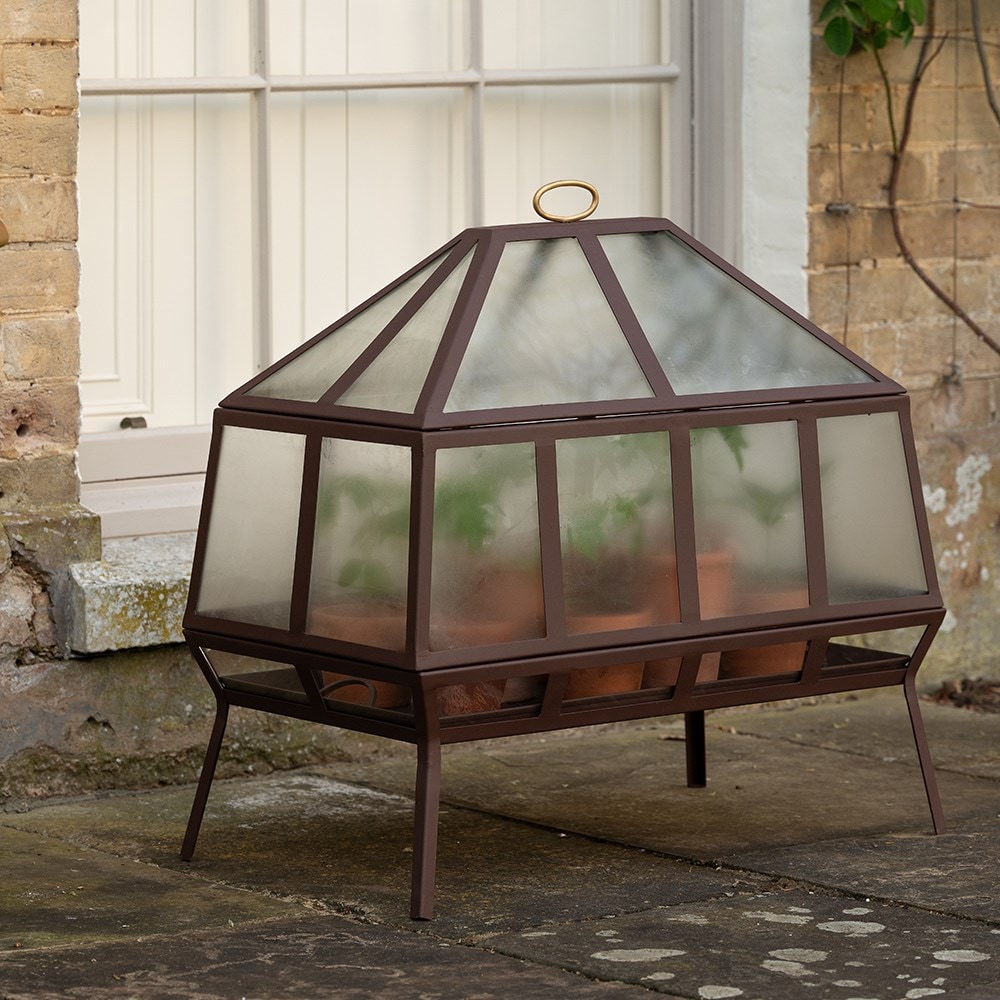Rectangular Victorian growhouse - dark auburn