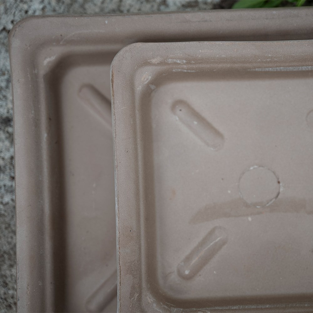 Italian terracotta rectangular saucer - grey
