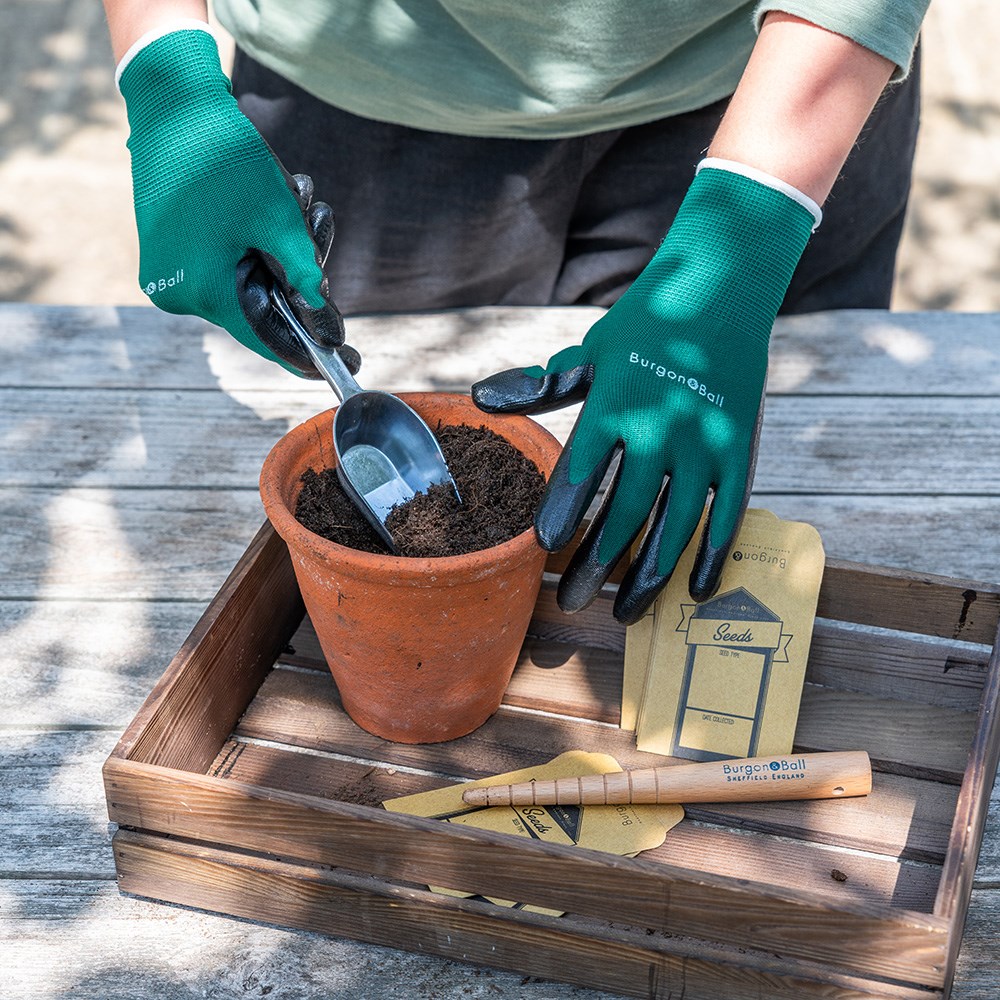RHS woodland wonders sowing & potting tin