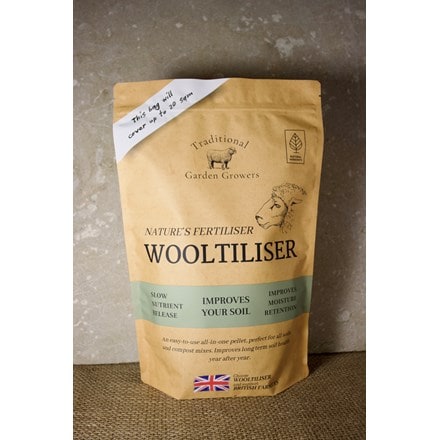 Natural wool fertiliser