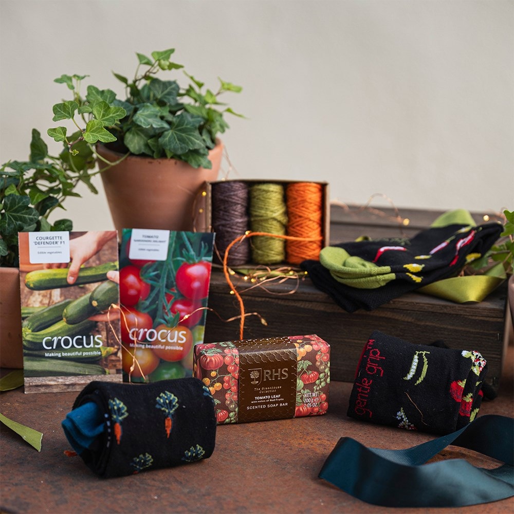 Gardening gift set for him