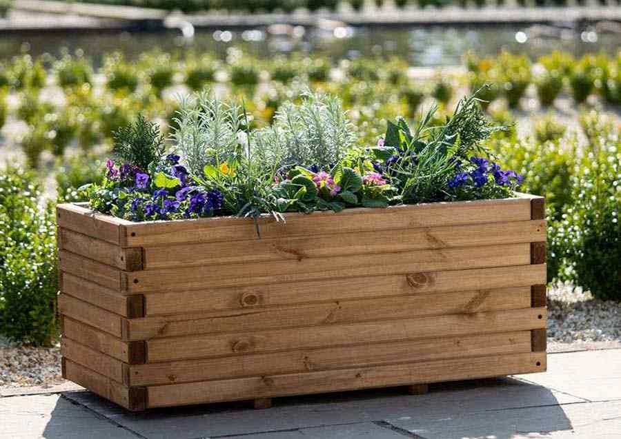 How to Plant Flowers in Planters