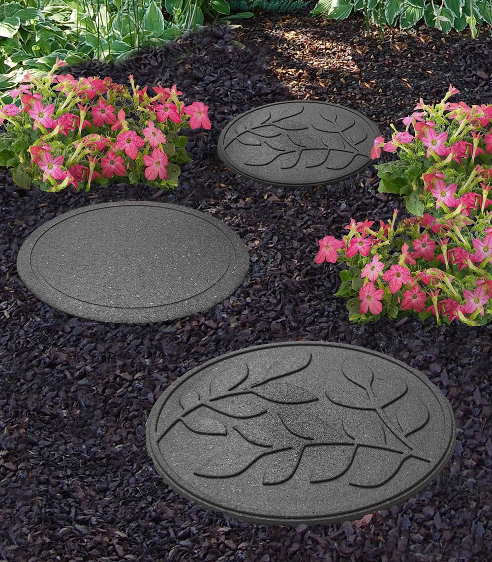 Recycled Rubber Stepping Stone with Leaf Design - 45x45cm