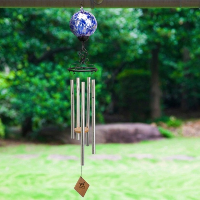 Solar Light Wind Chime Silver With Blue Glass