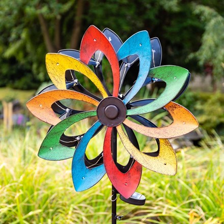 Shooting Star Wind Spinner with LED lights Dia 45cm by Primrose™