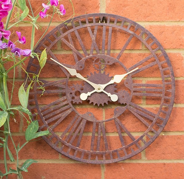 Mechanical Metal Garden Clock in a Rust Finish - 40cm (15.7\) by About Time™