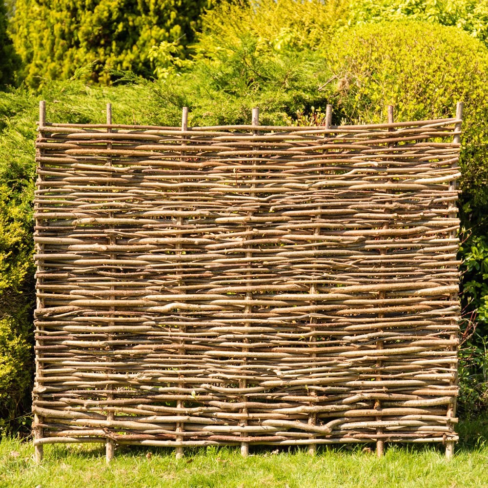 Hazel Hurdle Fence Panel 1.82m x 1.37m (6ft x 4ft 6in) - Handwoven by Papillon™️