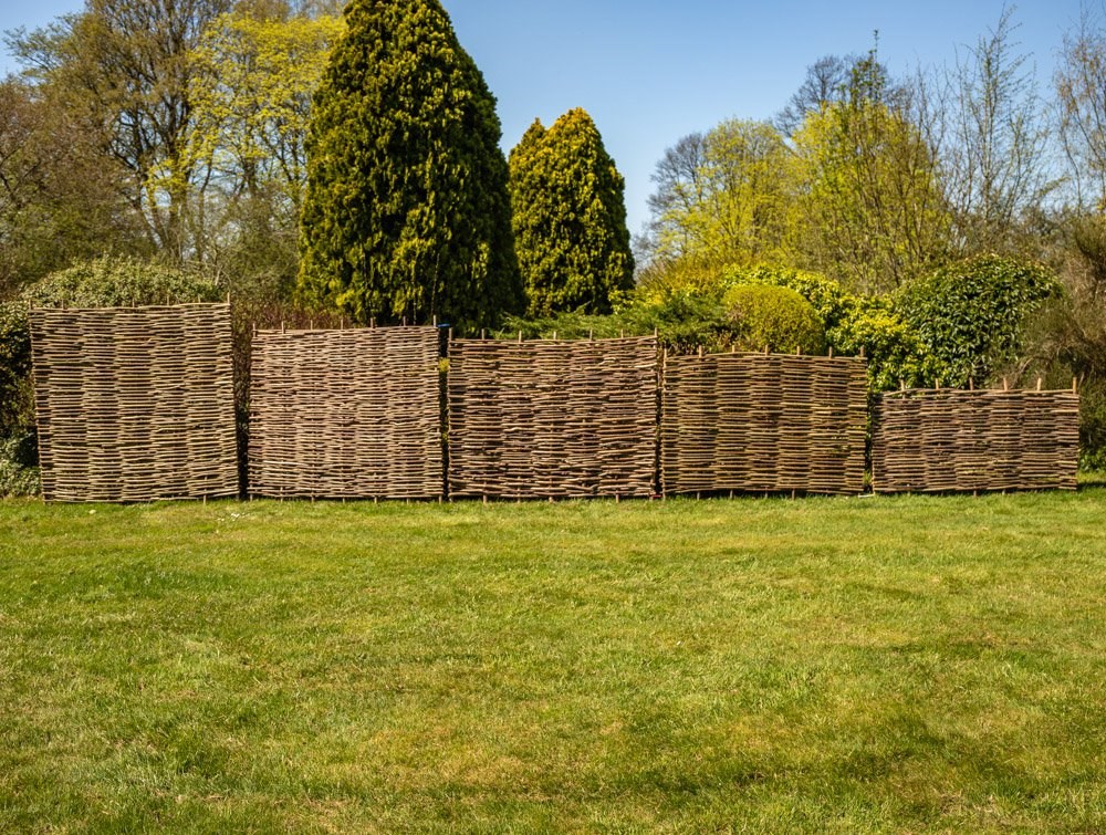 Hazel Hurdle Fence Panel 1.82m x 1.5m (6ft x 5ft) - Handwoven by Papillon™️