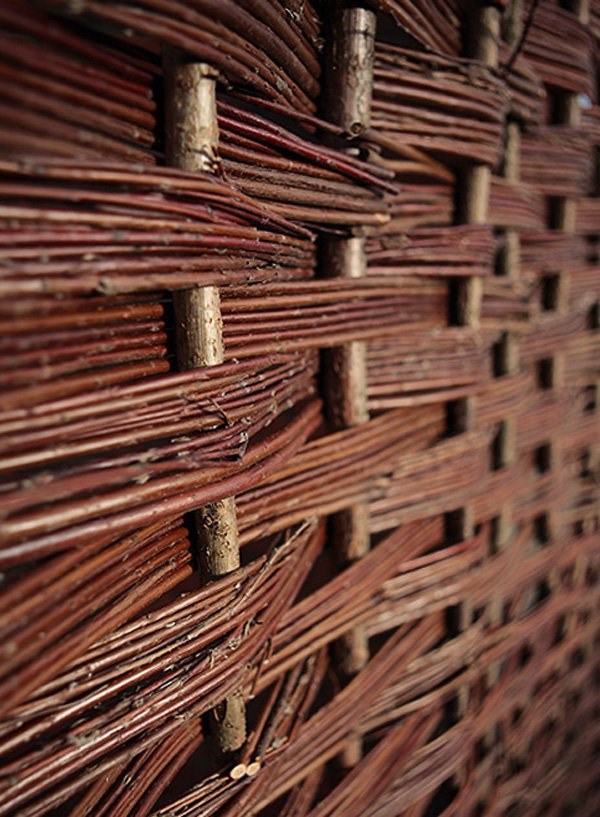 Willow Bunch Weave Hurdle Fence Panel - Handwoven | Papillon™️