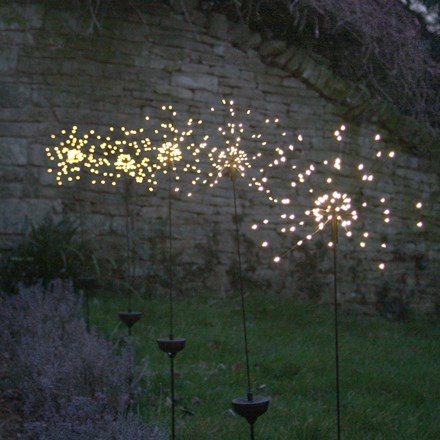 Solar Starburst Outdoor Stake Light With 120 Warm White Lights 84cm