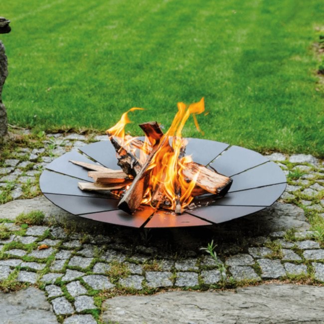 Chic Steel Sunny Fire Pit