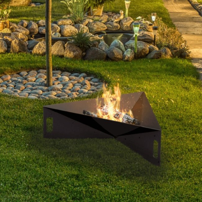 Chic Steel Pyramid Fire Pit