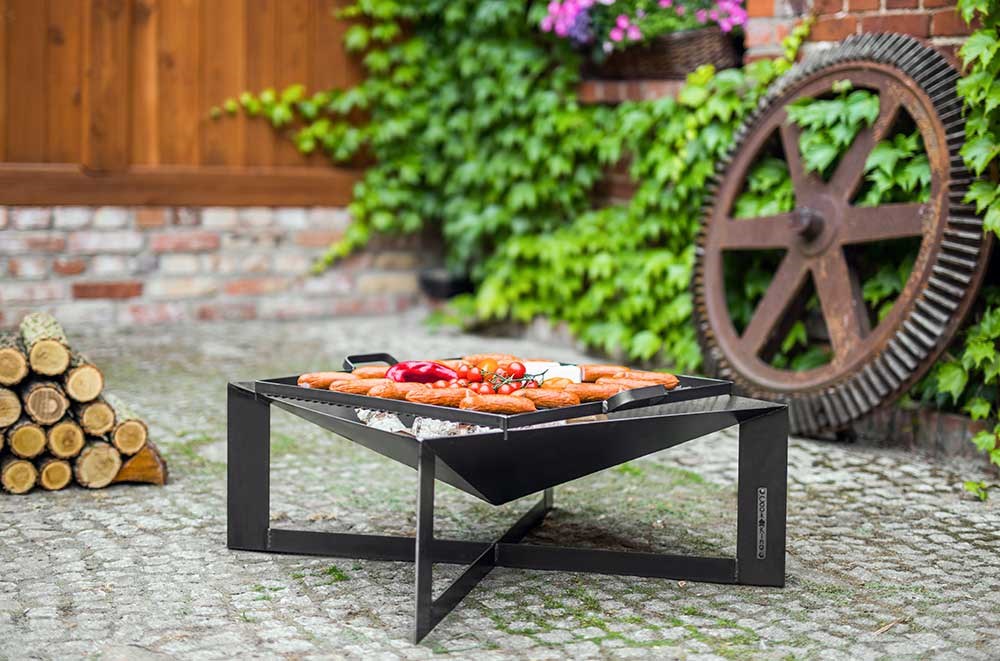 Norfolk Cook King Cuba Fire Bowl | 70cm | Black