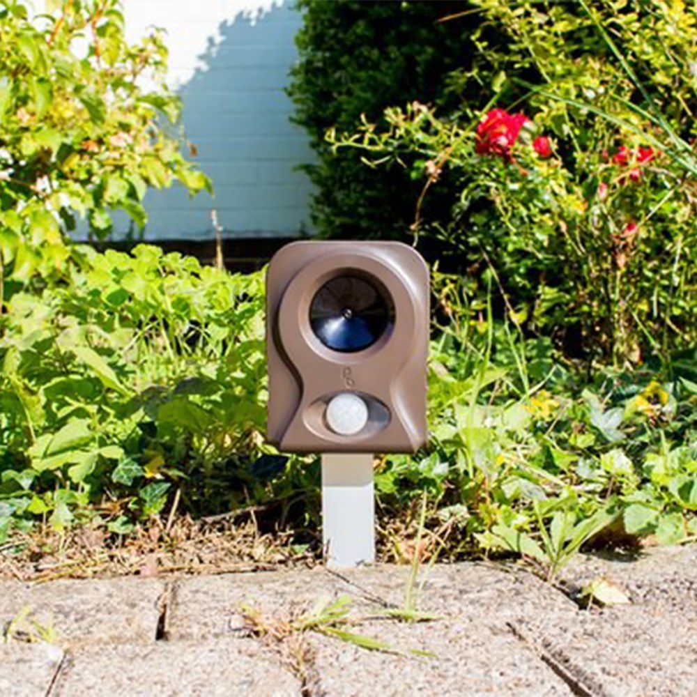 PestBye Advanced Battery Operated Ultrasonic Fox Repeller