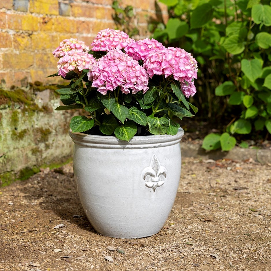 Cream Stoneware Fleur-De-Lis Round Planter