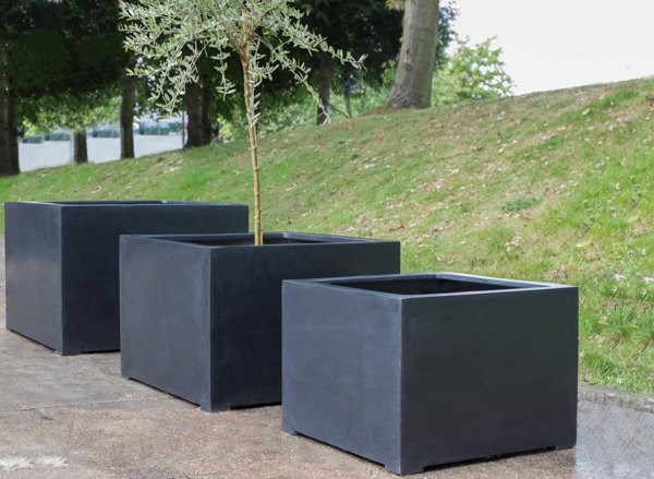 Titanic Black Polystone Square Planter
